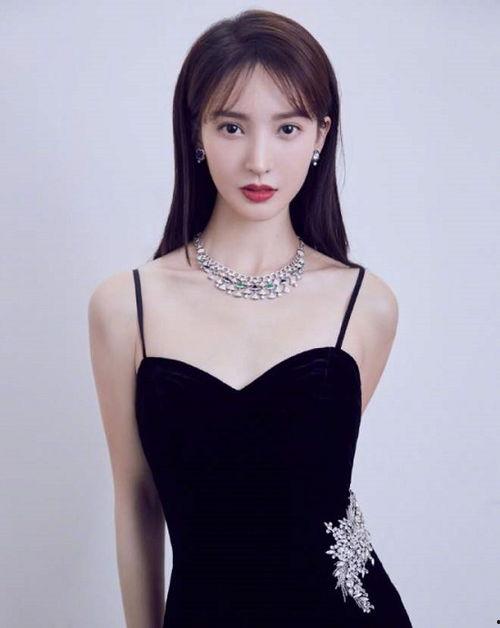 娱乐圈爆料配图网红女星,揭秘幕后真相  第3张