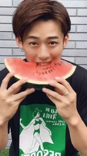 网红吃瓜抓哥是真的吗,是真是假? 第1张 网红吃瓜抓哥是真的吗,是真是假? 第1张